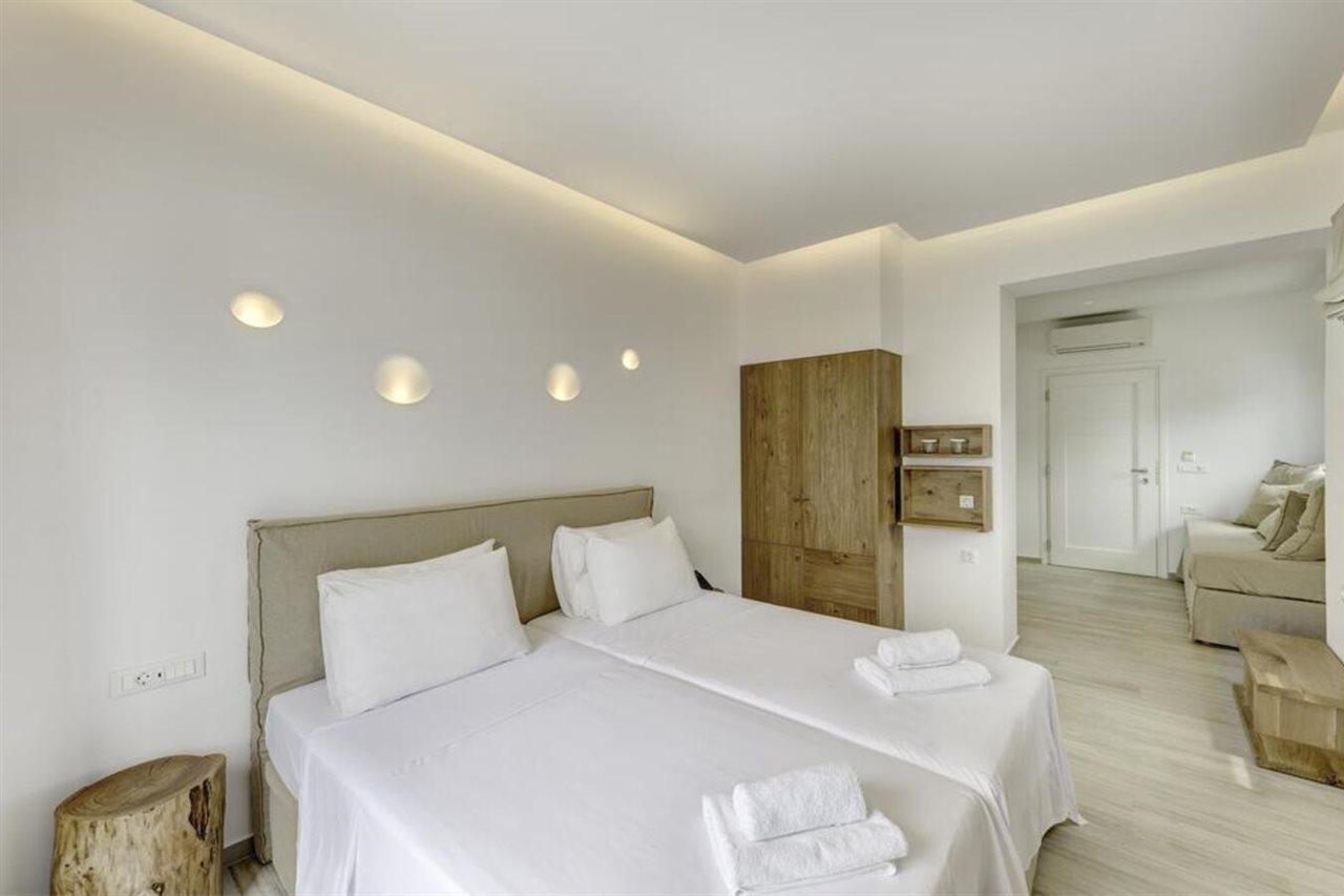 Makis Place Hotel Tourlos