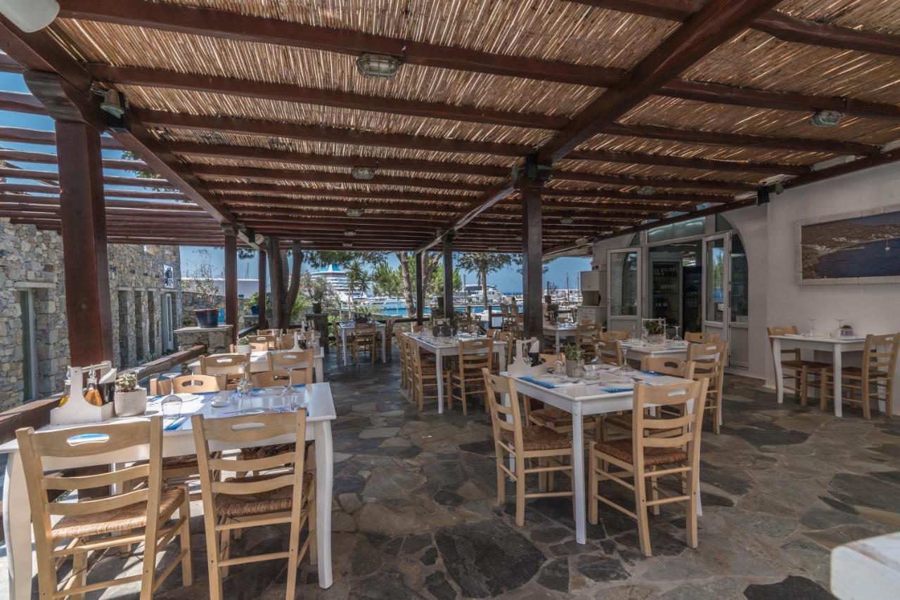 Hotel Makis Place 3*