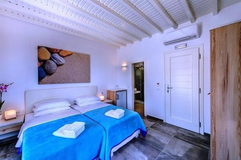 Hotel Makis Place